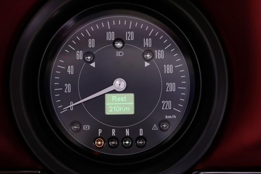 Панель приборов Volkswagen e-Kafer 2019 года  (фото 26 из 41)
